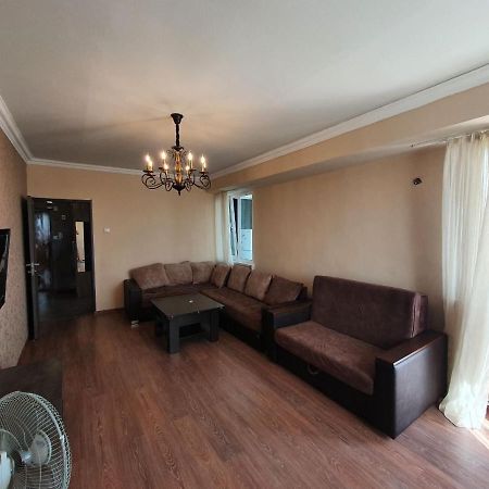 Apartment In Yerevan On Amiryan Street Экстерьер фото