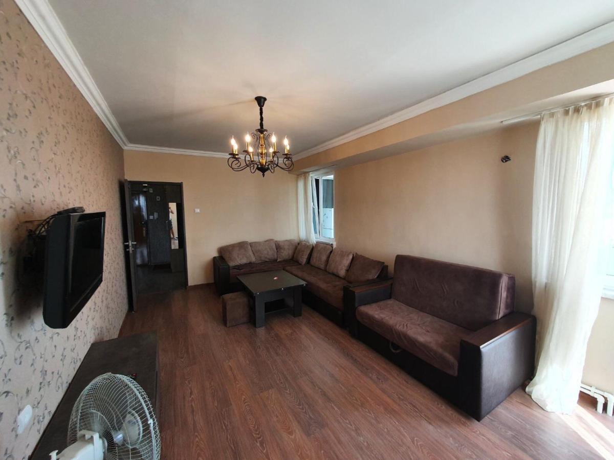 Apartment In Yerevan On Amiryan Street Экстерьер фото